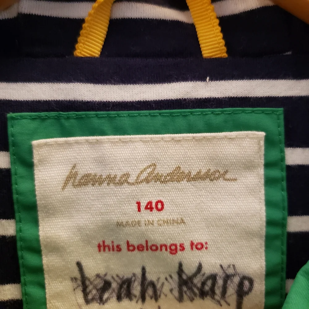 Hanna Andersson Raincoat 140 / 10 - Picture 2 of 3